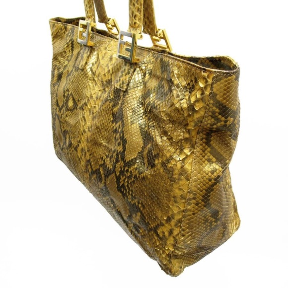 Fendi Handbags - Fendi leather favorite gold handbag brown classic python